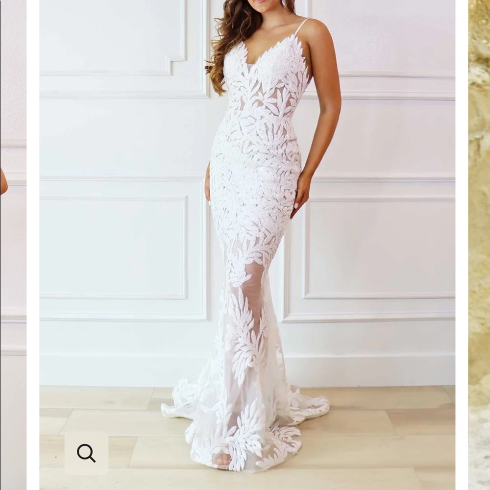 Never worn miabella white greece gown size 4